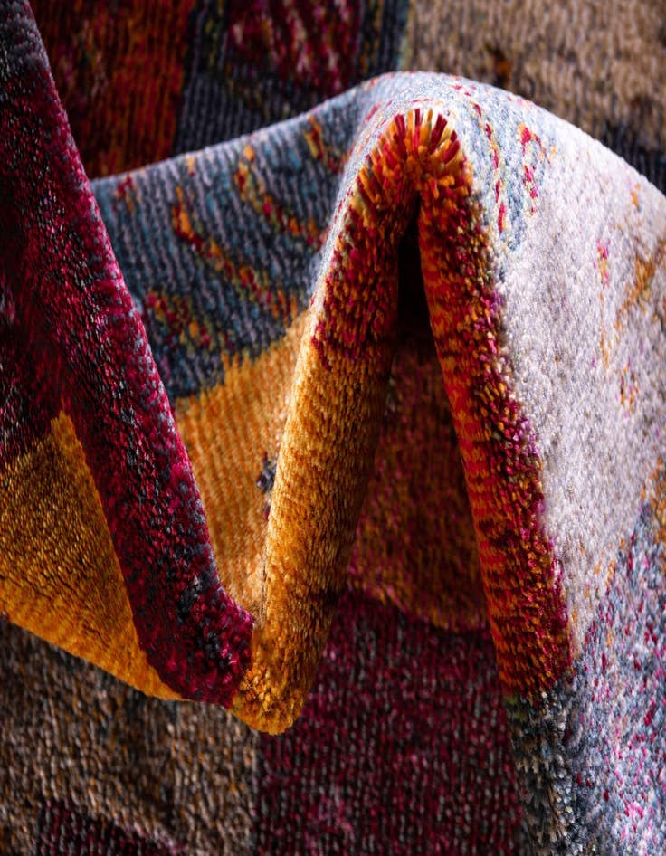 Detail image of 8' 2 x 8' 2 Tribe Round Rug