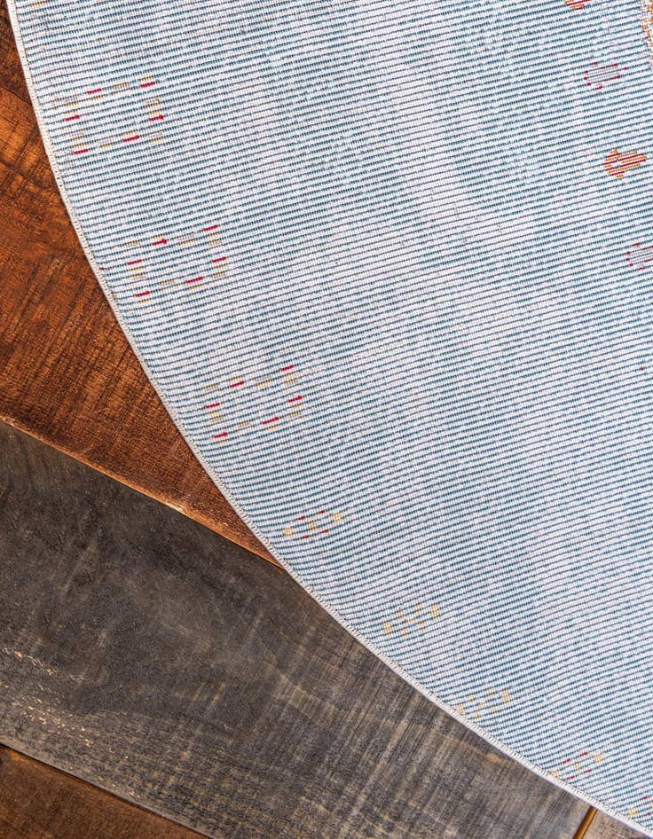 Detail image of 8' 2 x 8' 2 Tribe Round Rug