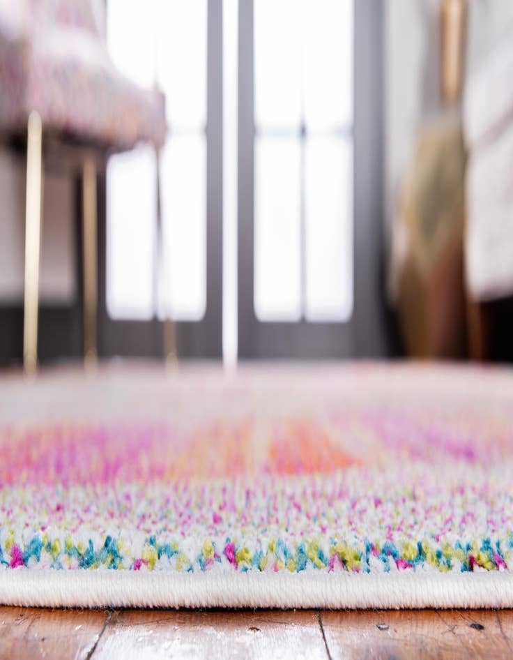 Detail image of 8' x 8' Tuscany Round Rug