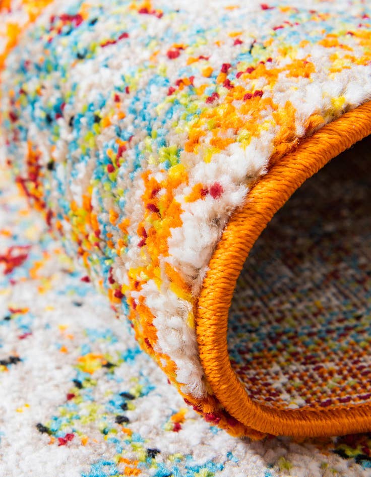 Detail image of 4' x 4' Veneto Round Rug