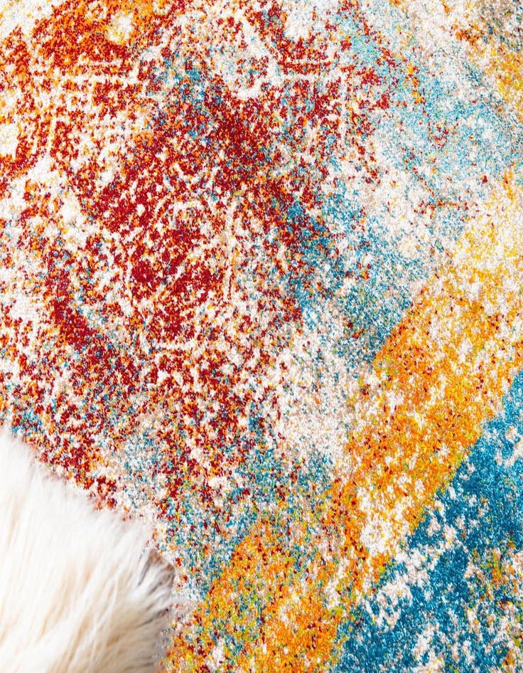 Detail image of 8' x 8' Venice Round Rug