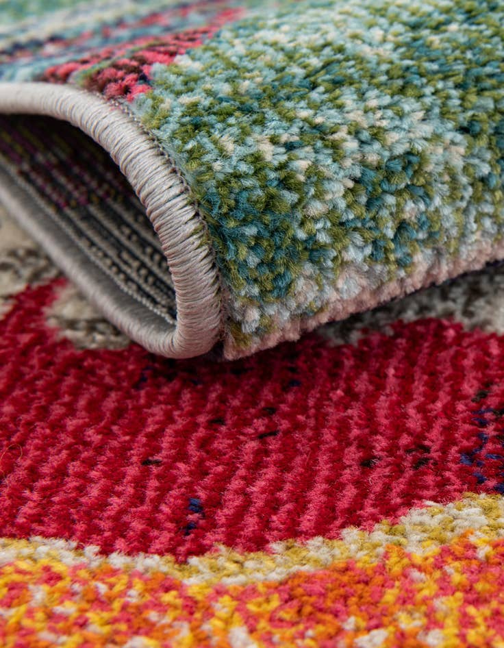 Detail image of 3' 3 x 3' 3 Washable Vivid Round Rug