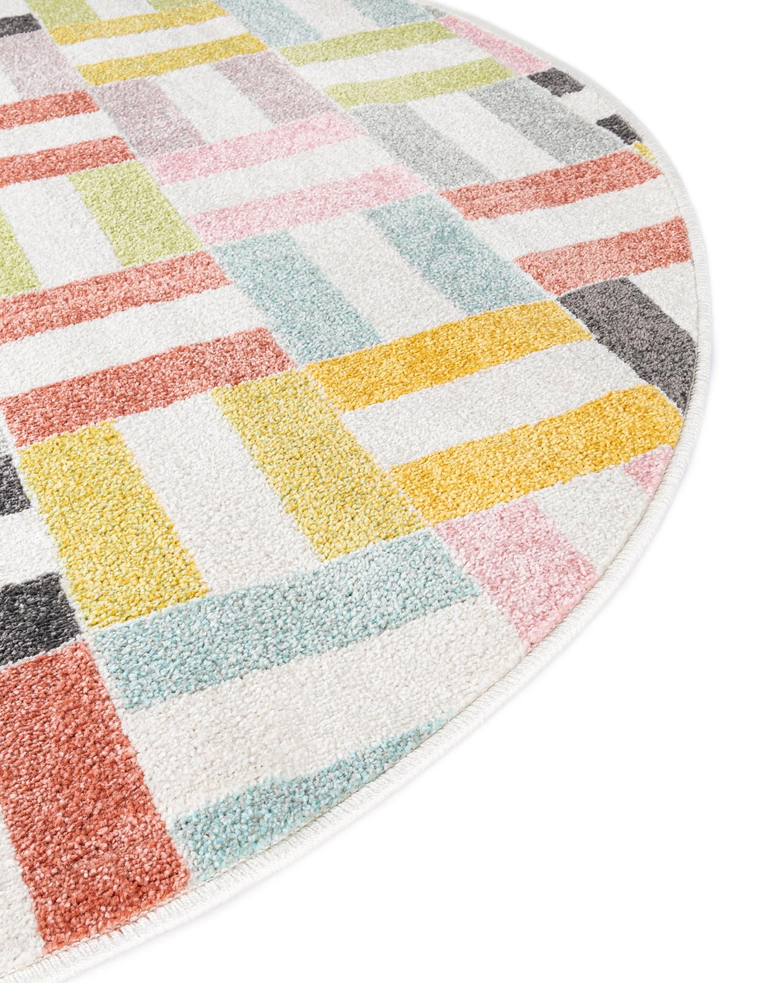 5' 3 x 5' 3 Checkered Whimsy Kids Round Rug