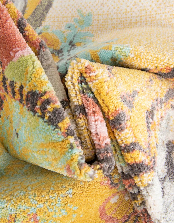 Detail image of 5' 1 x 5' 1 Tiger Whimsy Kids Round Rug