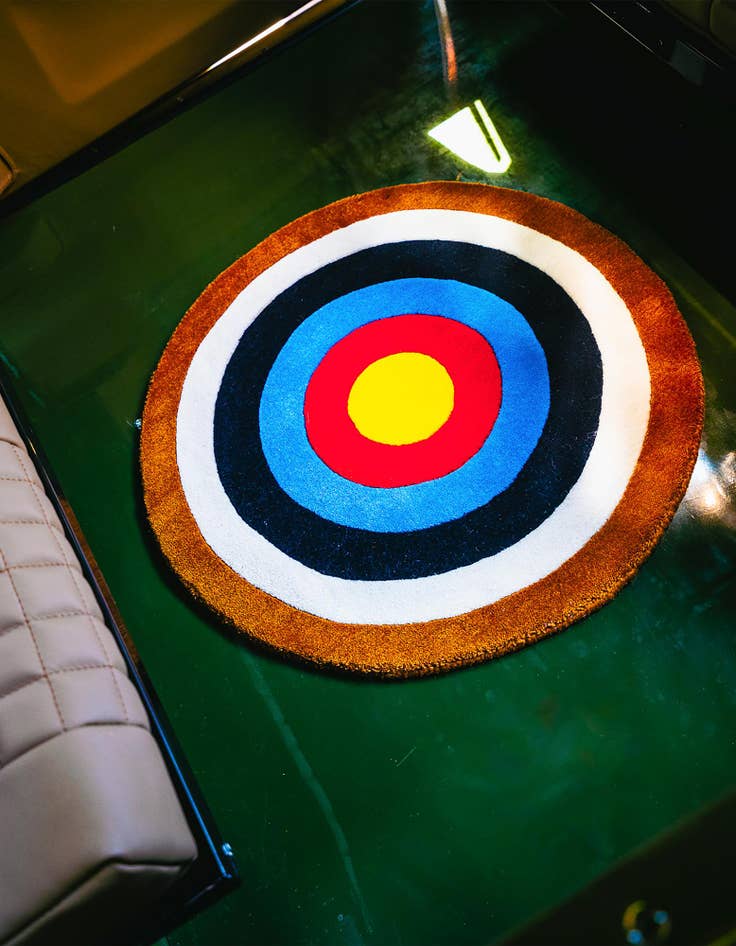 Detail image of 2' x 2' Hand Knotted WM Brown Target Round Rug