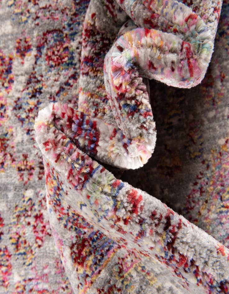 Detail image of 2' 3 x 4' Alexis Runner Rug