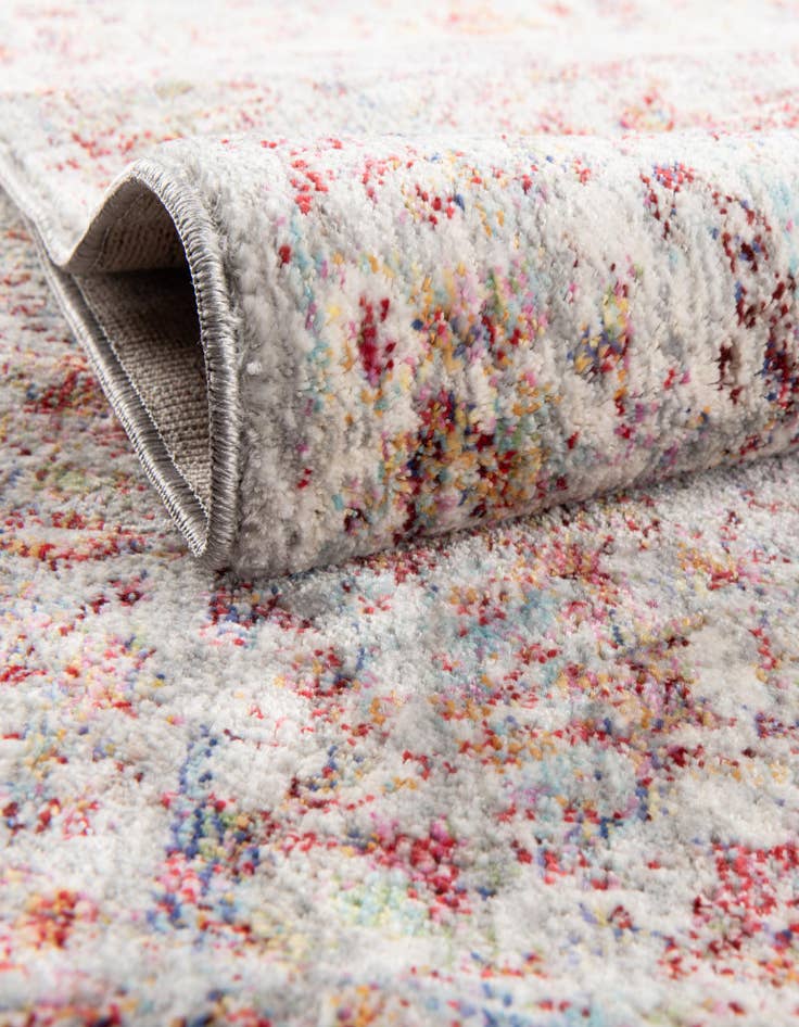 Detail image of 2' 3 x 4' Alexis Runner Rug