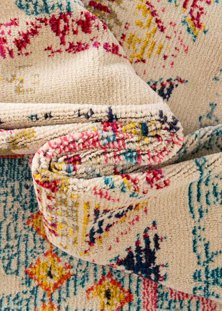 2' 7 x 10' Washable Alta Runner Rug