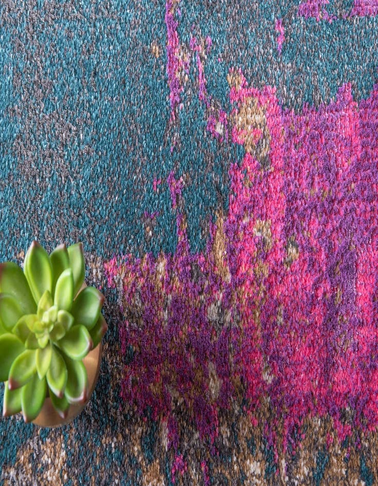 Detail image of 2' 7 x 10' Aria Runner Rug