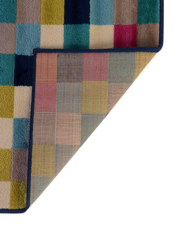 Detail image of 3' x 12' Azalea Runner Rug