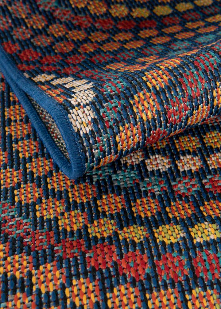 2' 7 x 10' Easy-Clean Baja Indoor / Outdoor Runner Rug