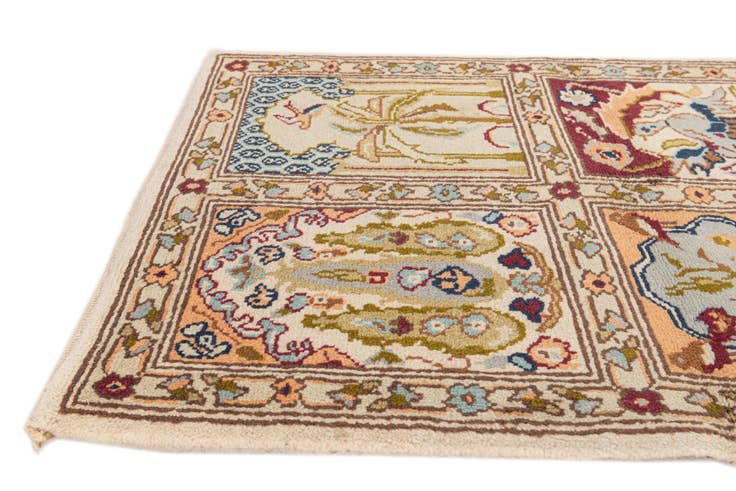Detail image of 2' 5 x 5' 2 Hand Knotted Bakhtiar Wool Runner Rug