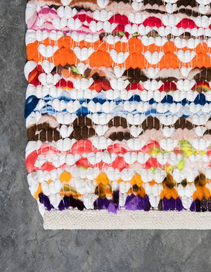 Detail image of 2' 7 x 6' 1  Hand Woven Braided Chindi Runner Rug