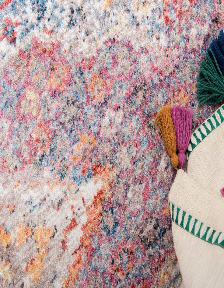 Detail image of 2' 7 x 8' 2 Brooklyn Runner Rug