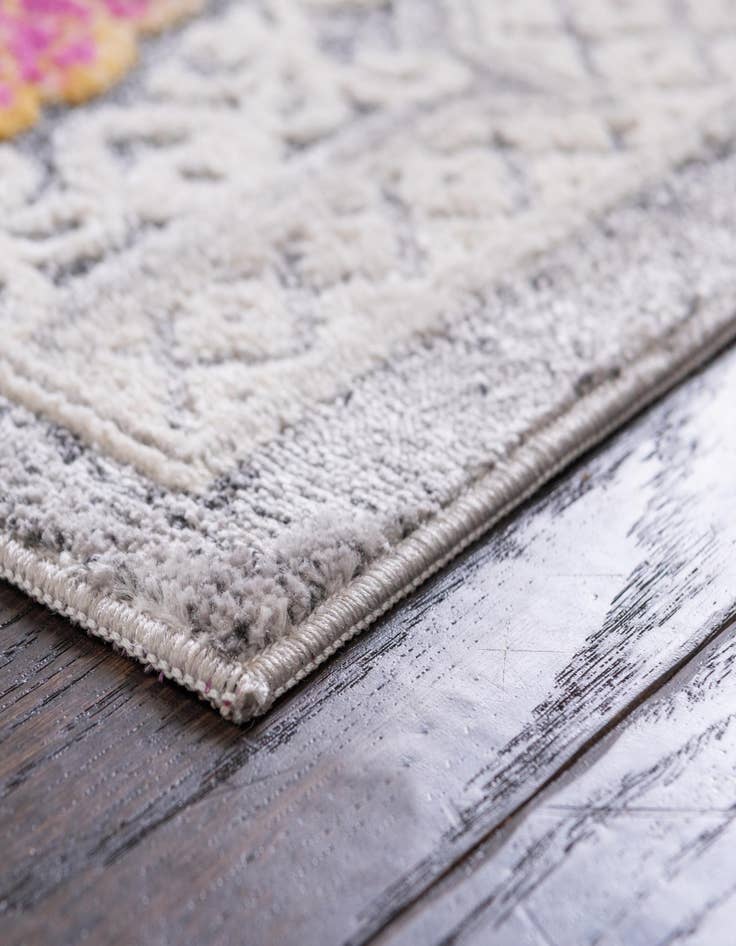 Detail image of 2' x 6' Budapest Runner Rug