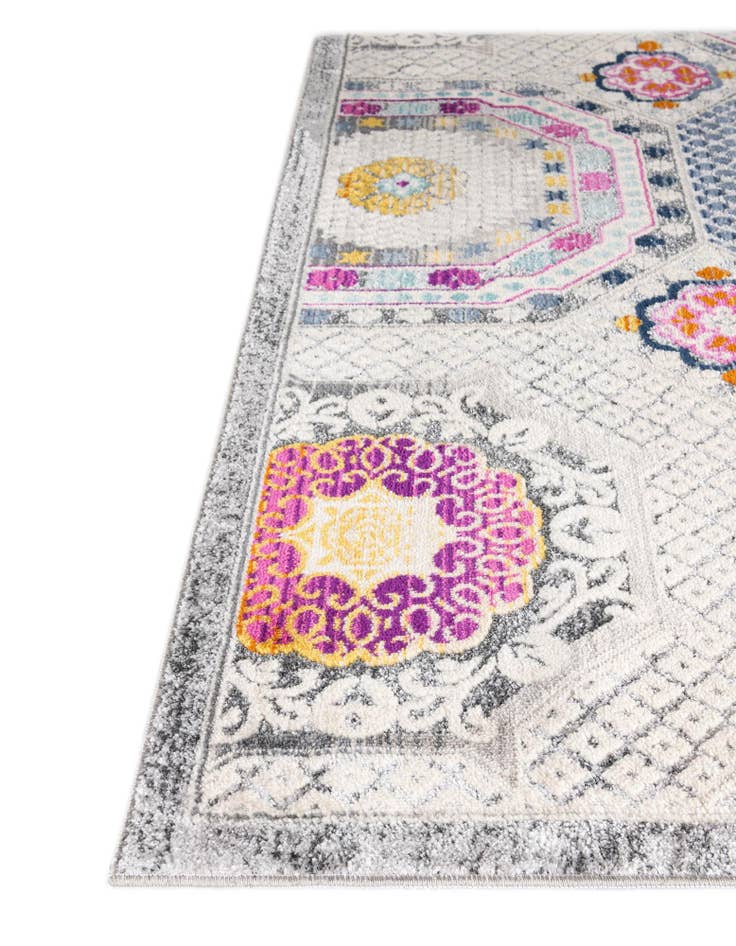 Detail image of 2' x 6' Budapest Runner Rug