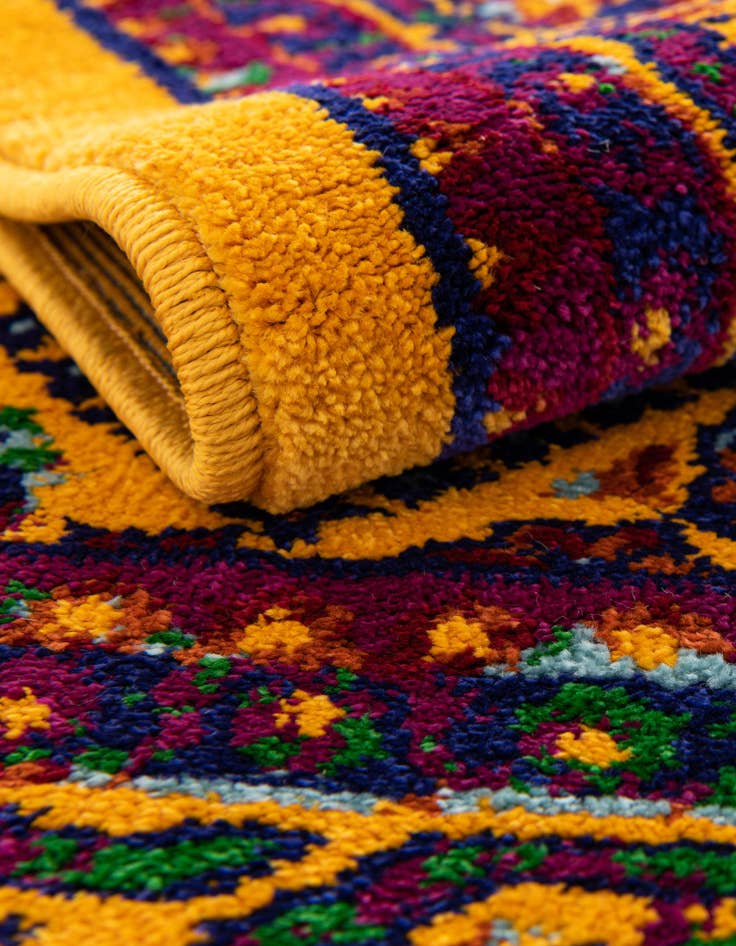 Detail image of 2' x 6' Calypso Runner Rug