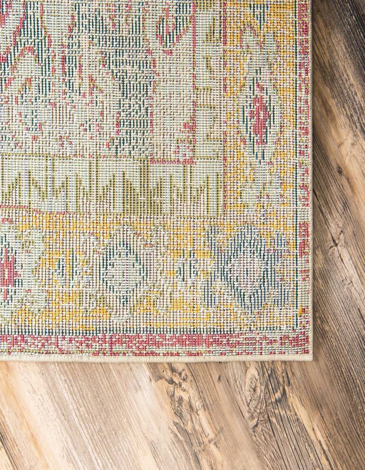 Detail image of 2' x 6' 9 Washable Carnevale Runner Rug