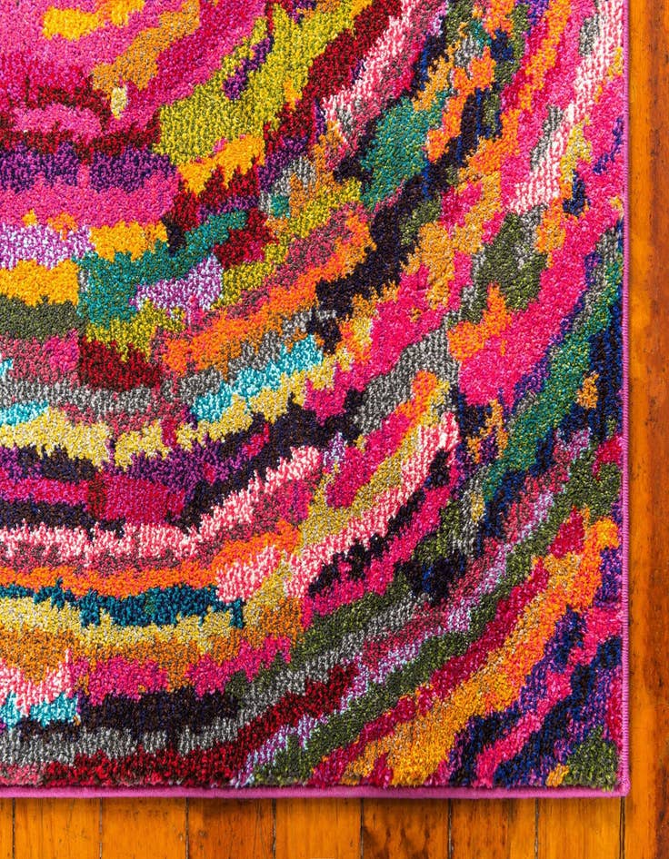 Detail image of 2' 7 x 10'  Washable Casablanca Runner Rug