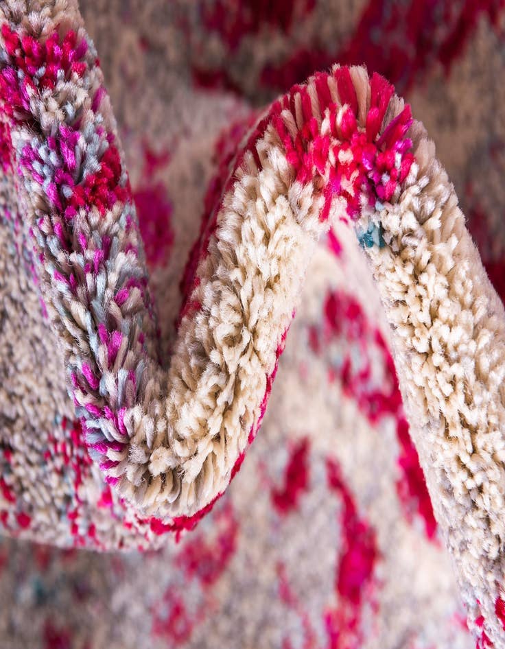 Detail image of 2' 2 x 6' 7  Washable Casablanca Runner Rug