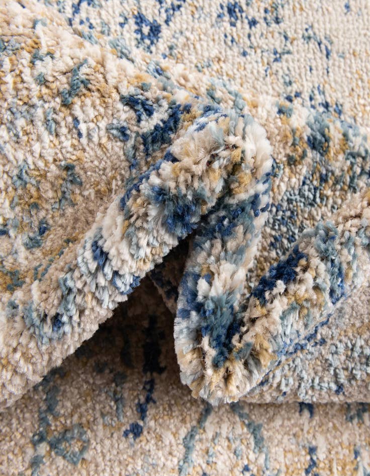 Detail image of 2' 7 x 12' 2 Charlotte Runner Rug