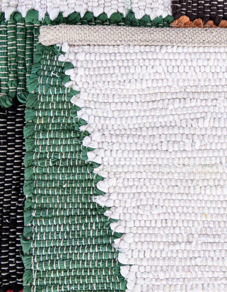 Detail image of 2' x 6' 1 Hand Braided Chindi Cotton Runner Rug