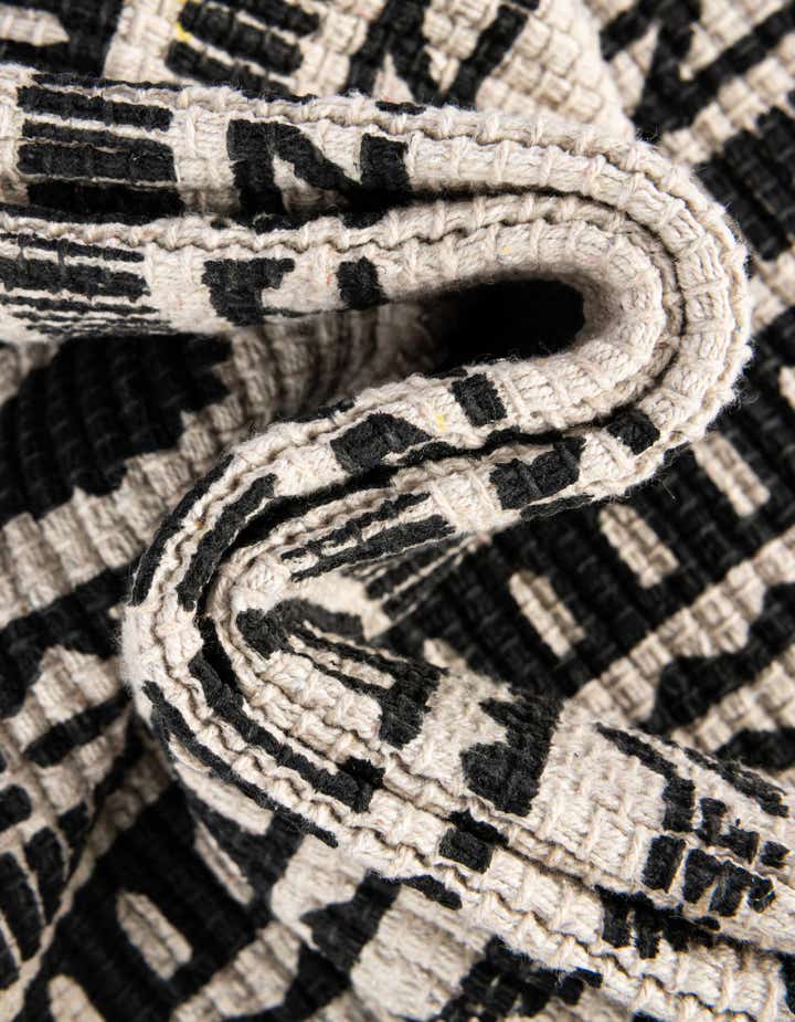 2' x 5' 1 Hand Braided Chindi Cotton Runner Rug