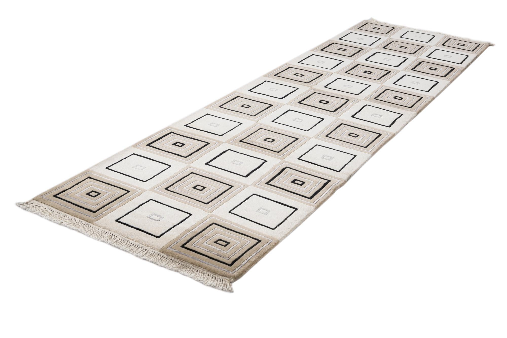 2' 9 x 9' 9 Hand Knotted Darya Wool Runner Rug