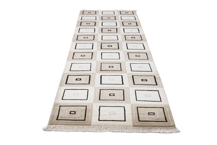 Detail image of 2' 9 x 9' 9 Hand Knotted Darya Wool Runner Rug