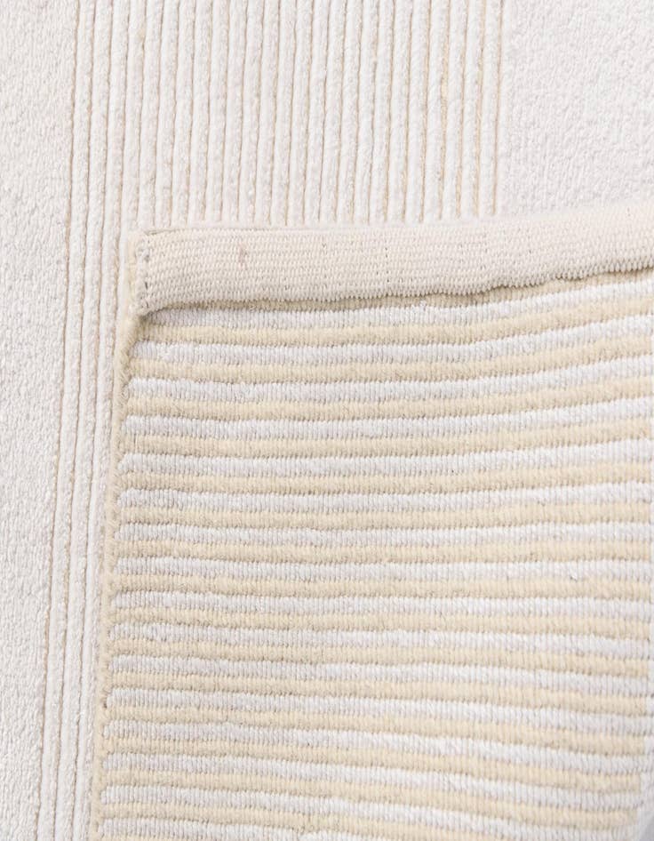 Detail image of 2' 9 x 13' 3  Hand Knotted Darya Wool Runner Rug