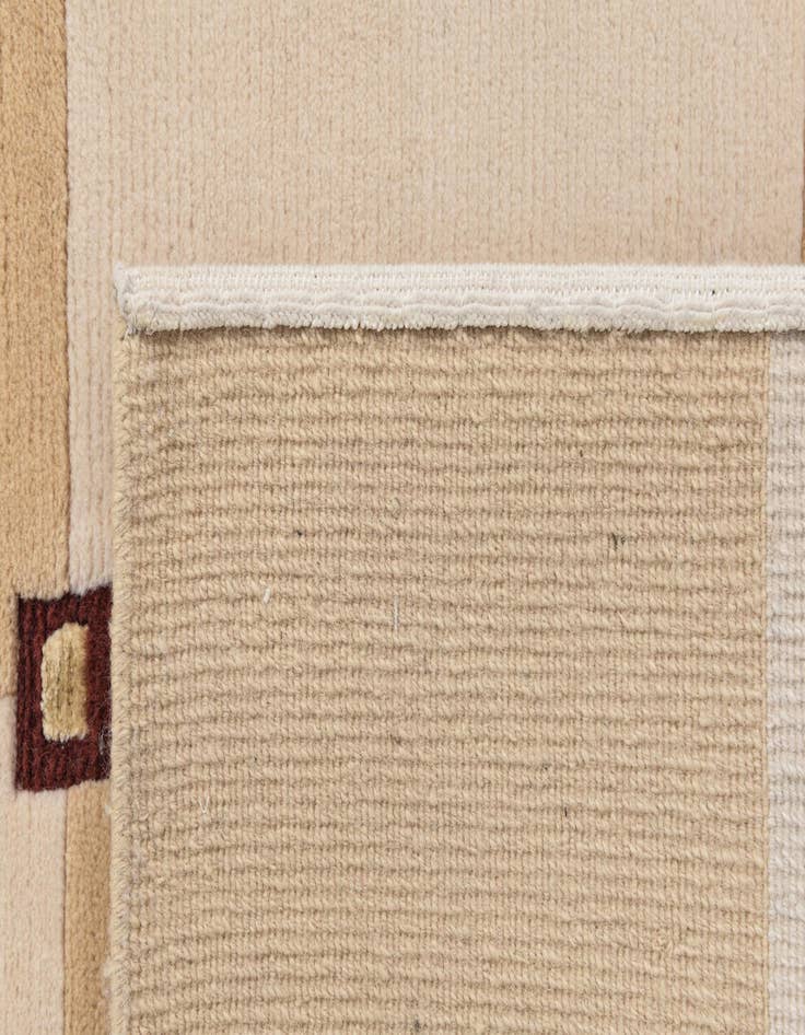 Detail image of 2' 8 x 6' 6  Hand Knotted Darya Wool Runner Rug