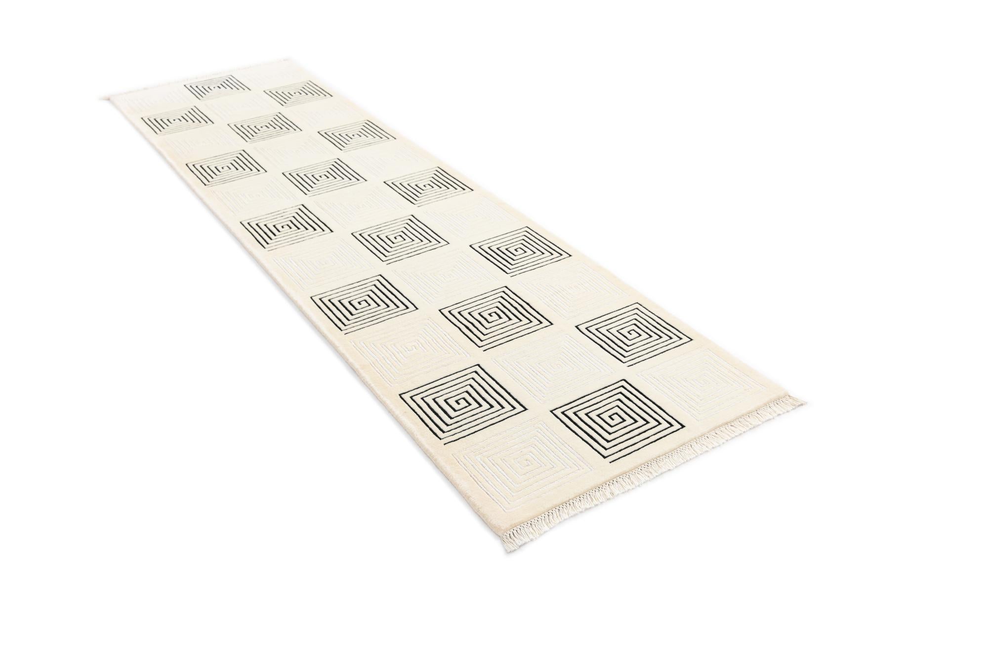 2' 8 x 9' 9 Hand Knotted Darya Wool Runner Rug