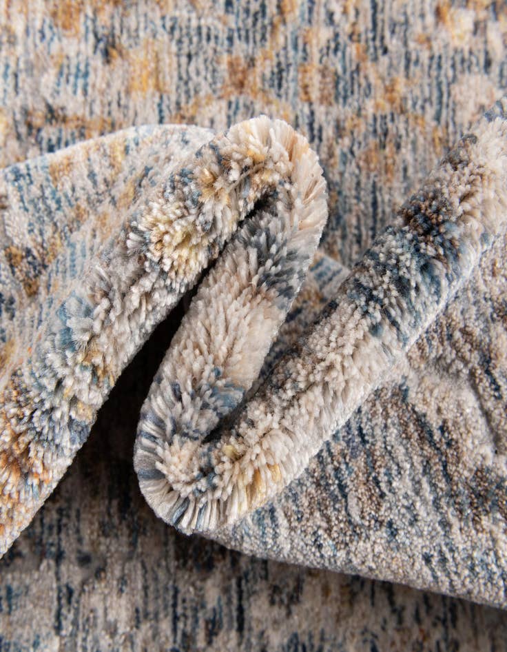 Detail image of 2' 2 x 10' Deepa Runner Rug