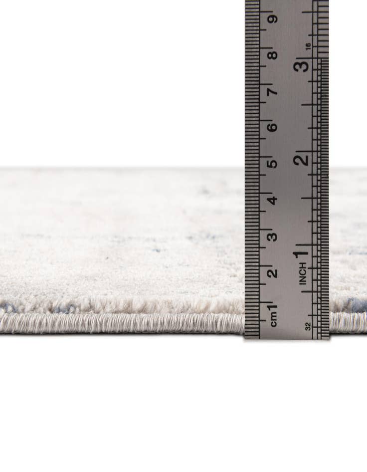 Detail image of 2' 2 x 8' Deepa Runner Rug