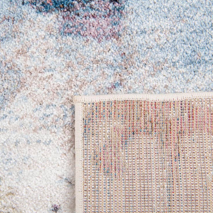 Detail image of Jill Zarin 2' 7 x 10' Downtown West Village Runner Rug