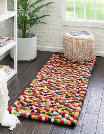 2' 7 x 9' 10 Felt Ball Wool Runner Rug