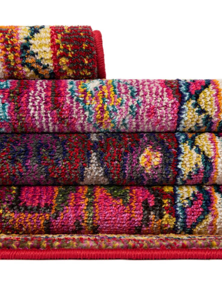 Detail image of 2' 2 x 6' 9 Washable Fleur Runner Rug