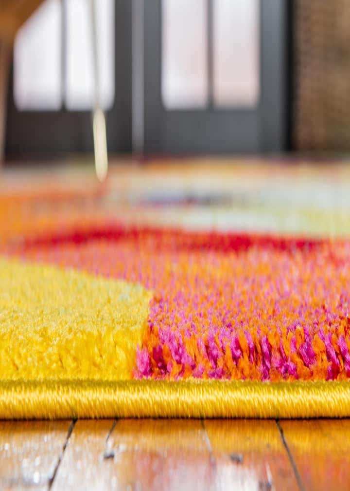 2' 7 x 10' Florence Runner Rug