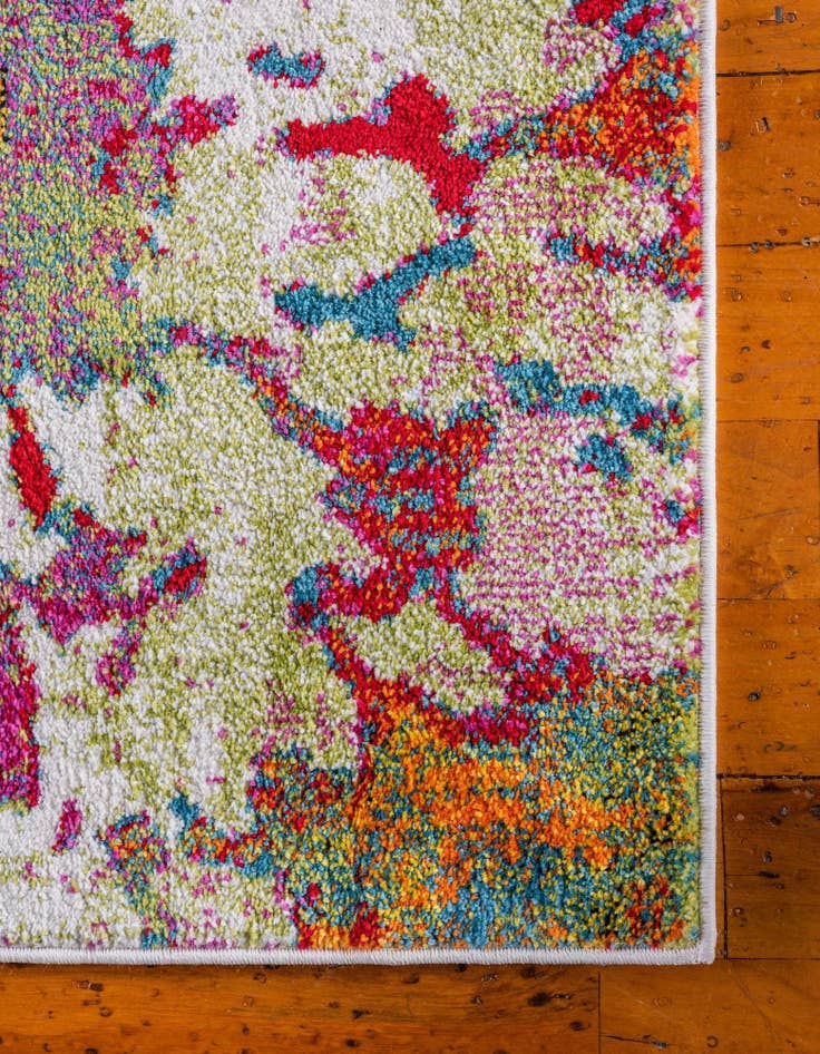 Detail image of 2' 7 x 10' Florence Runner Rug