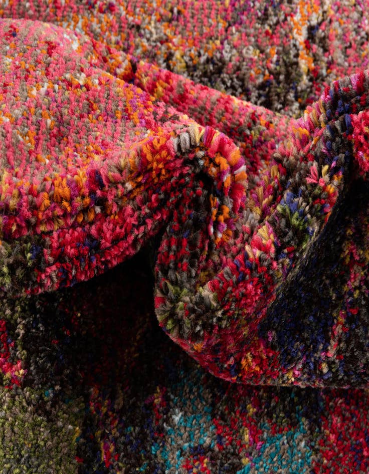 Detail image of 2' x 6'  Washable Haerfest Runner Rug