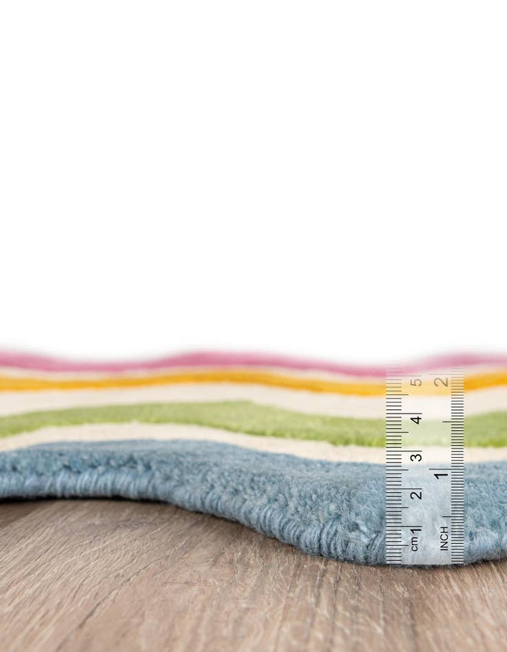 Detail image of 2' 7 x 10' Happy Rugs Wavy Wool Runner
