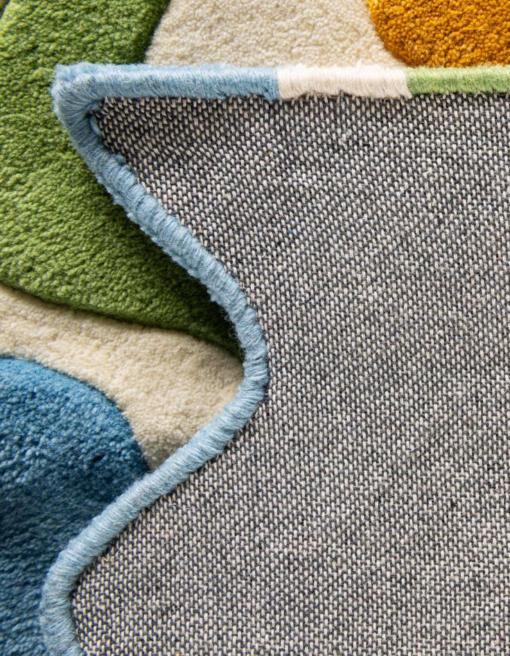 Detail image of 2' 7 x 8' Happy Rugs Wavy Wool Runner