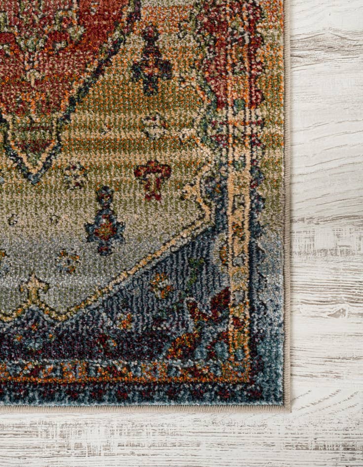 Detail image of 2' 7 x 10' Isabella Runner Rug