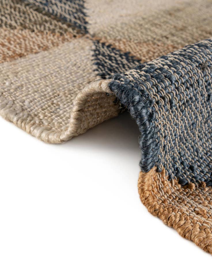 Detail image of 2' 7 x 12'  Hand Woven Kala Handwoven Jute Runner Rug