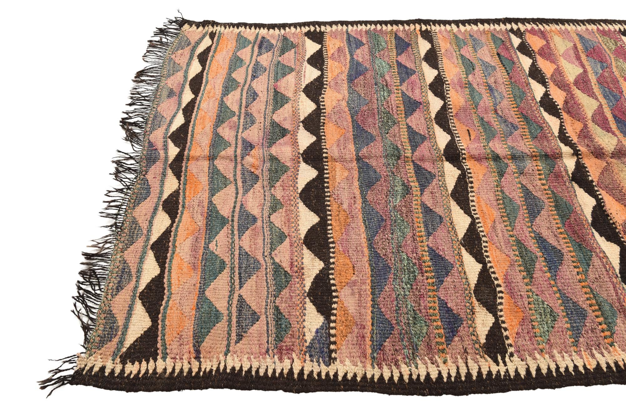 4' 8 x 9' Hand Woven Kilim Fars Wool Runner Rug