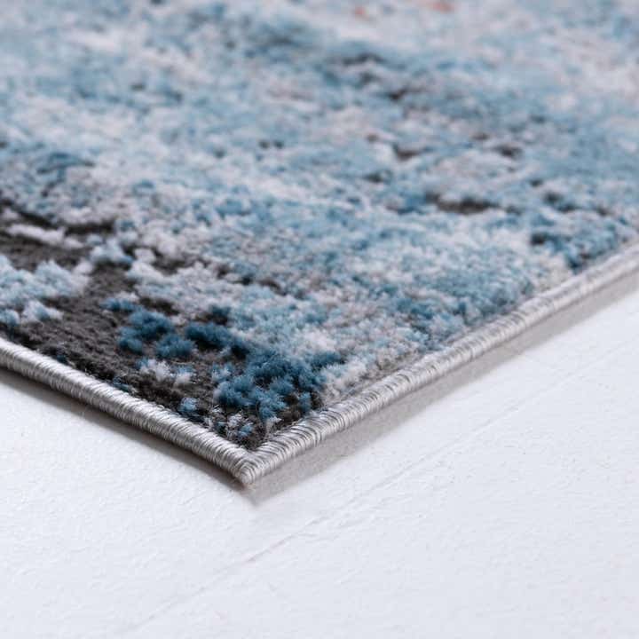 2' 7 x 10' Leipzig Runner Rug