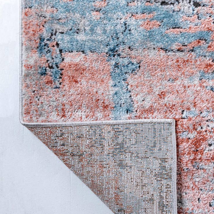 Detail image of 2' 7 x 10' Leipzig Runner Rug