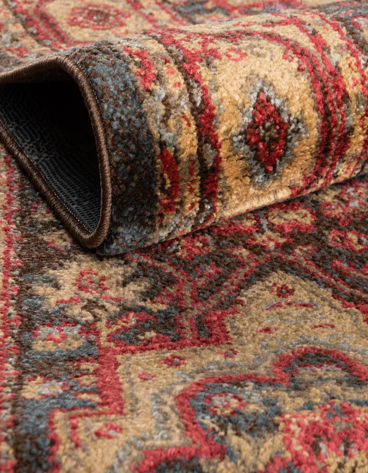 Detail image of 2' 7 x 10' Leipzig Runner Rug