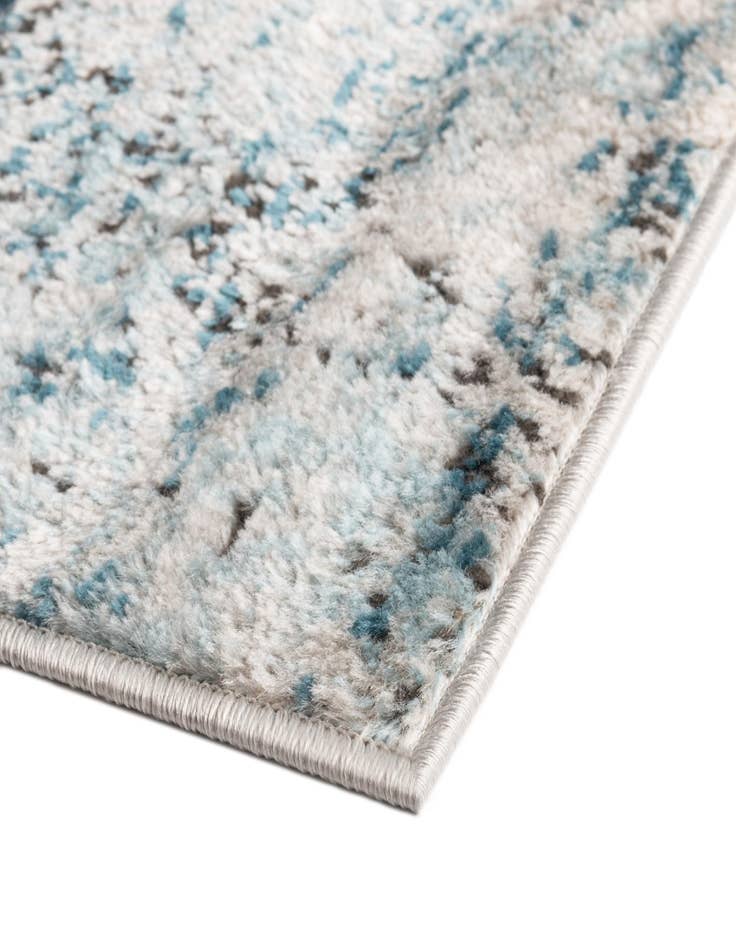 Detail image of 2' 7 x 10' Leipzig Runner Rug