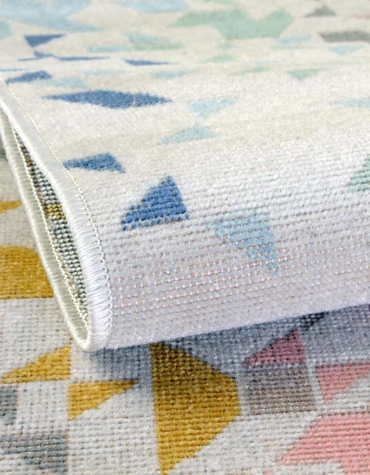 2' x 6' Lotus Runner Rug